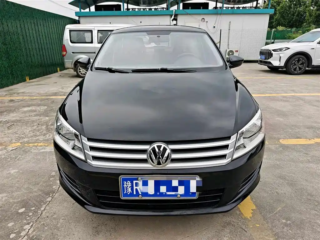 Volkswagen Santana 2013 1.6L Manual Trend Edition фото 2