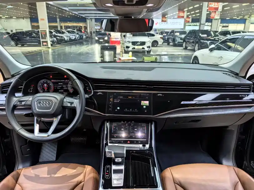 Audi Q7 2020 55 TFSI quattro S line Sport фото 8