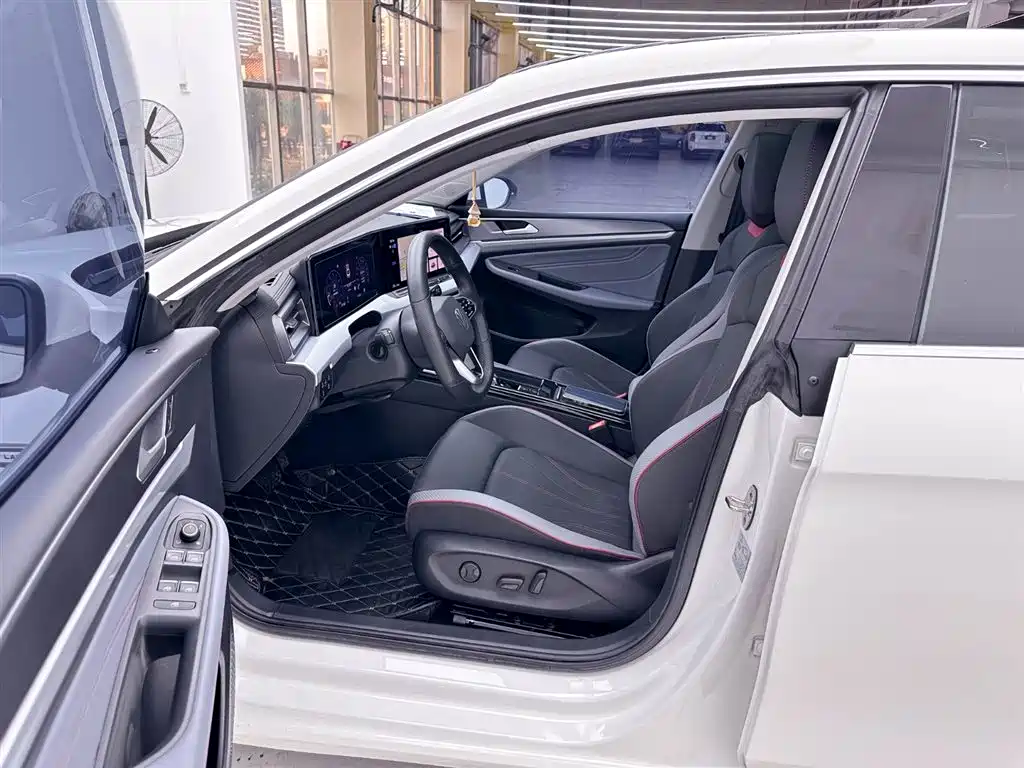 Volkswagen Lamando 2023 Lamando L 280TSI DSG Cool Edition фото 17