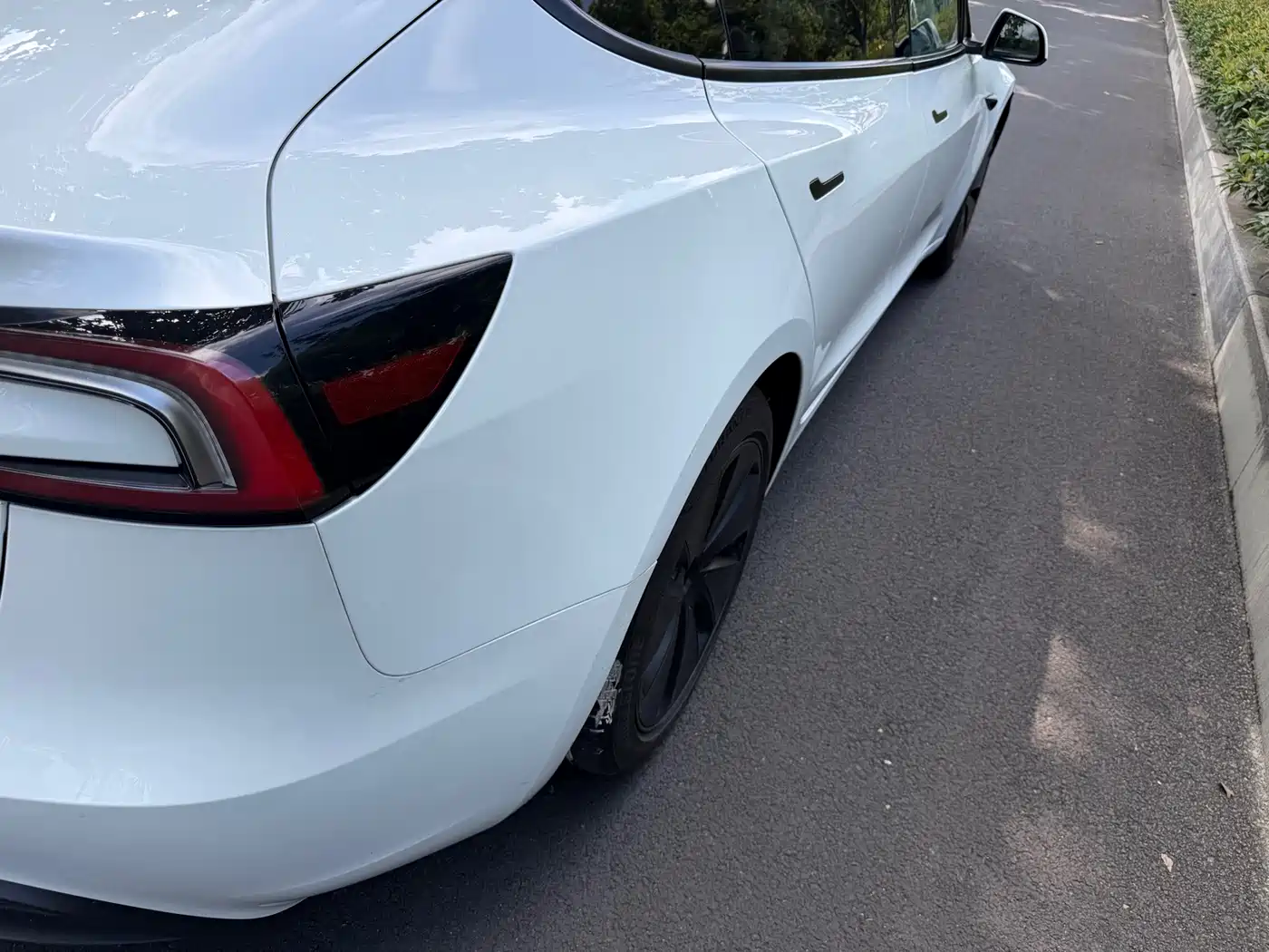 Фото 10 - Tesla Model 3
