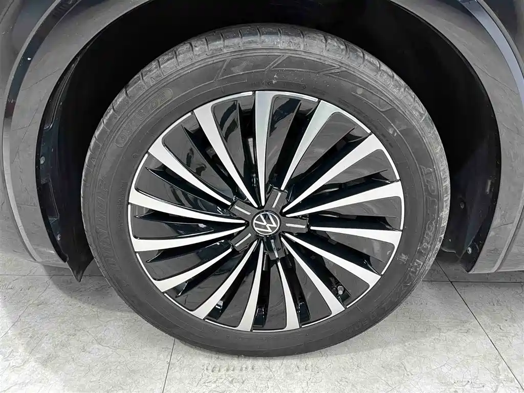 Volkswagen Viloran 2024 380TSI Executive Edition фото 20