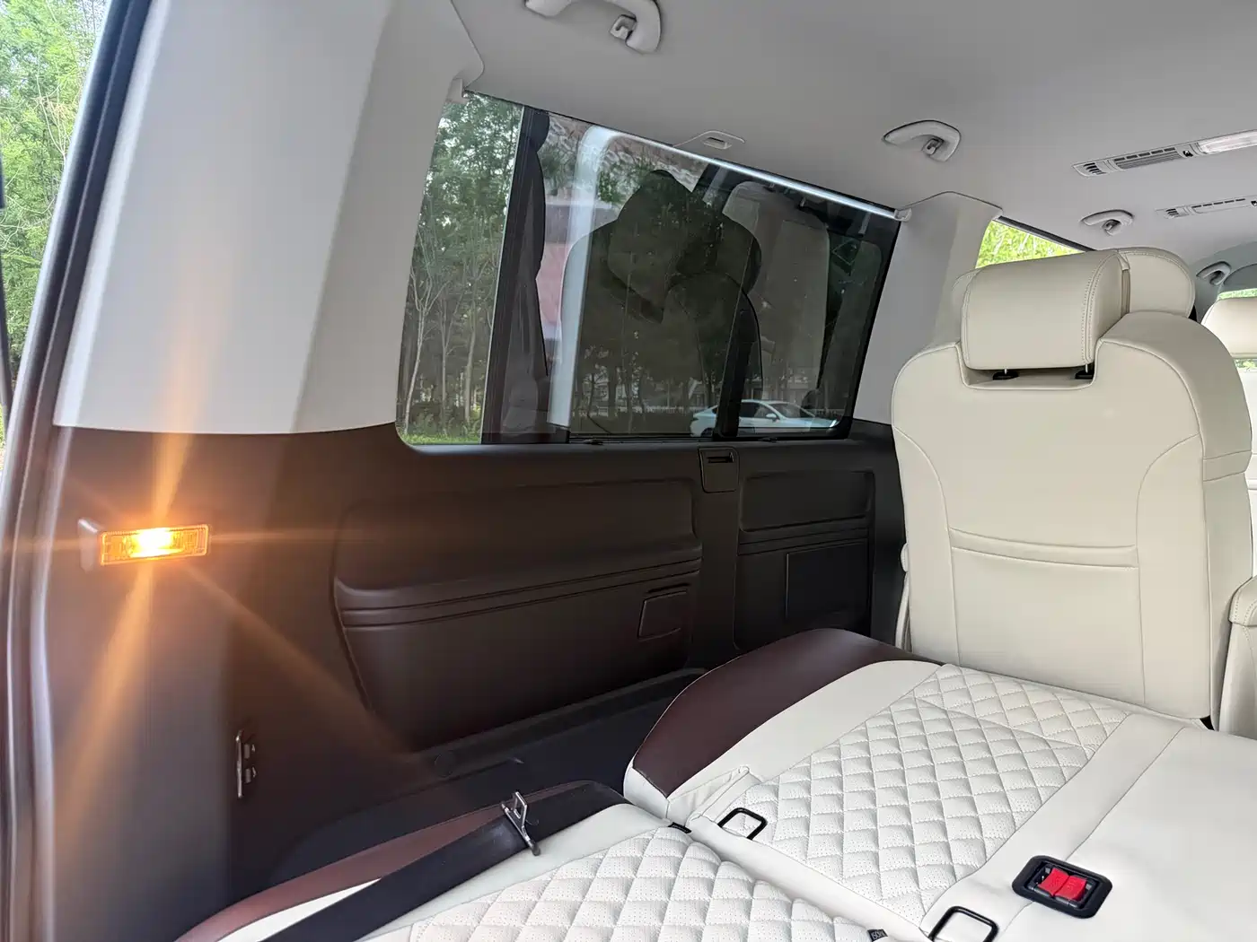 Volkswagen Caravelle 2019 2.0TSI 4WD Luxury 7-seater фото 20