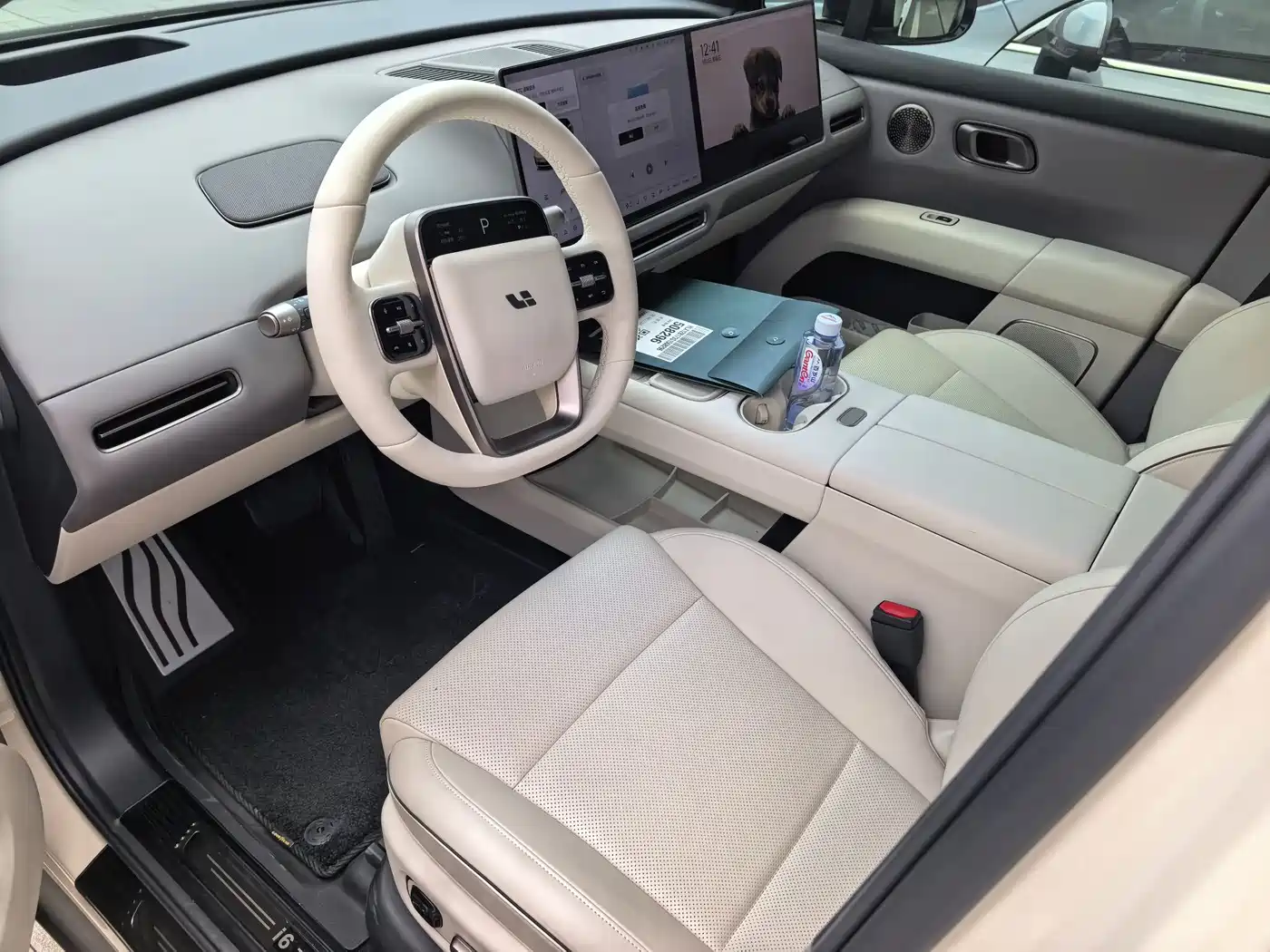 Li Auto i6 2025 2025 4WD Base Model