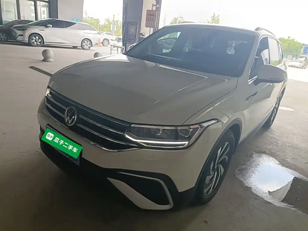 Volkswagen Tiguan L 2023 Facelift 330TSI Automatic 2WD Smart Edition