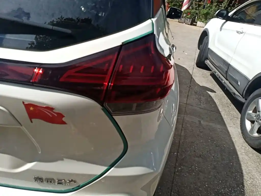Nissan Kicks 2024 2023 Model Spirited 1.5L Dynamic Fashion Edition