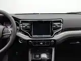 Photo 12 - Jeep Grand Commander