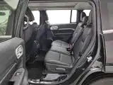 Photo 15 - Jeep Grand Commander