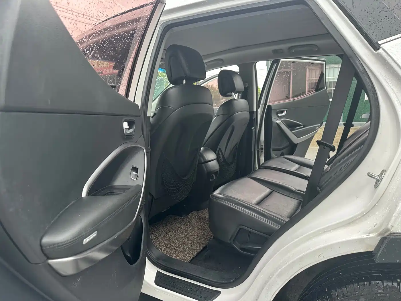 Hyundai Santa Fe 2015 2.0T Automatic 2WD Smart 5-Seater фото 6