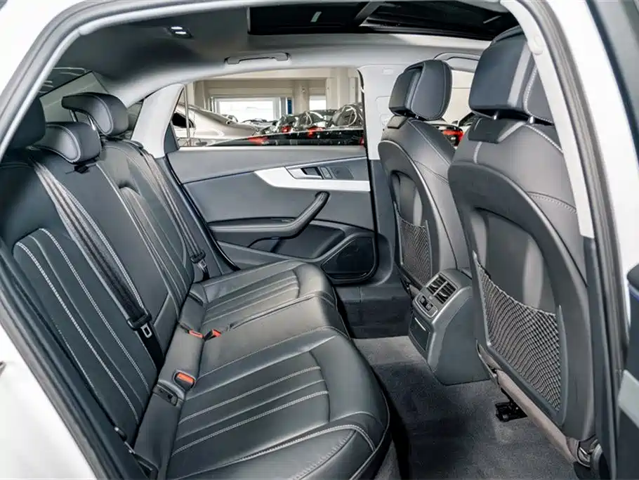Audi A4L 2022 40 TFSI Luxury Dynamic фото 21