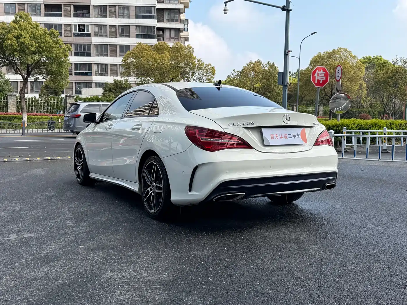 Mercedes-Benz CLA (Import) 2017 CLA 220 4MATIC фото 4