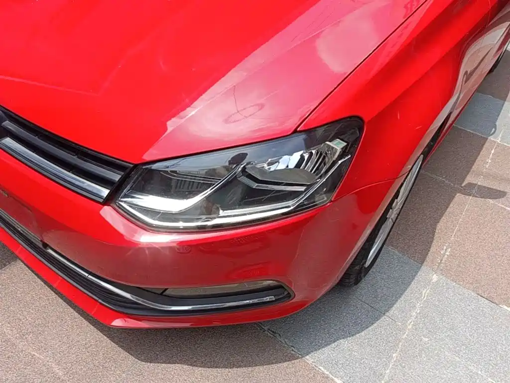 Volkswagen Polo 2016 1.6L Automatic Comfort фото 24