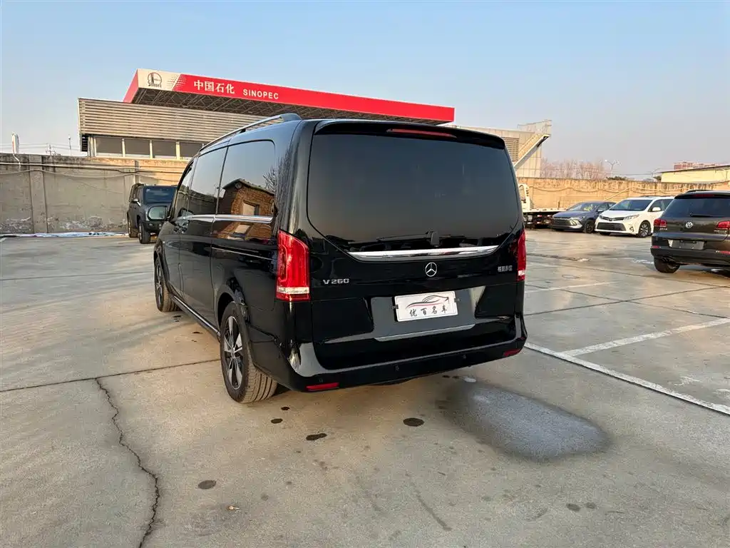 MERCEDES-BENZ V CLASS