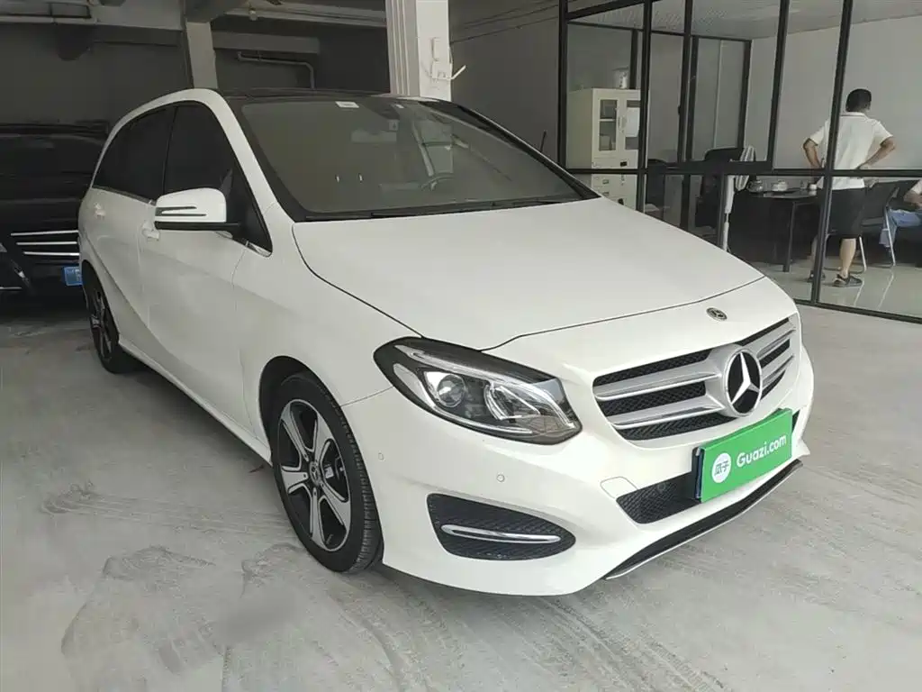 Mercedes-Benz B-Class 2017 B 200 Style фото 4