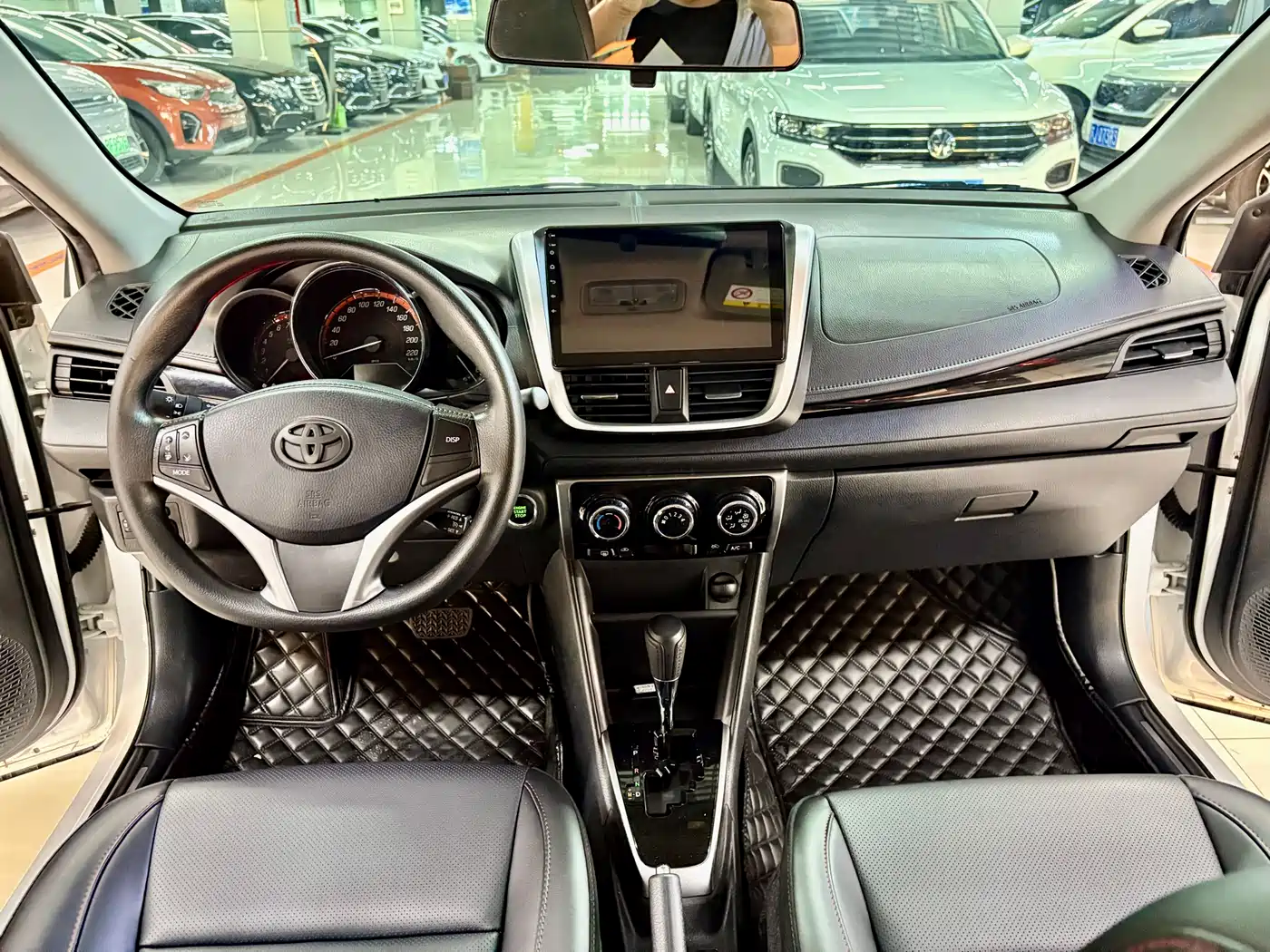 Toyota YARiS L Zhi Xuan 2022 Zhi Xuan X 1.5L CVT Luxury PLUS Edition фото 6