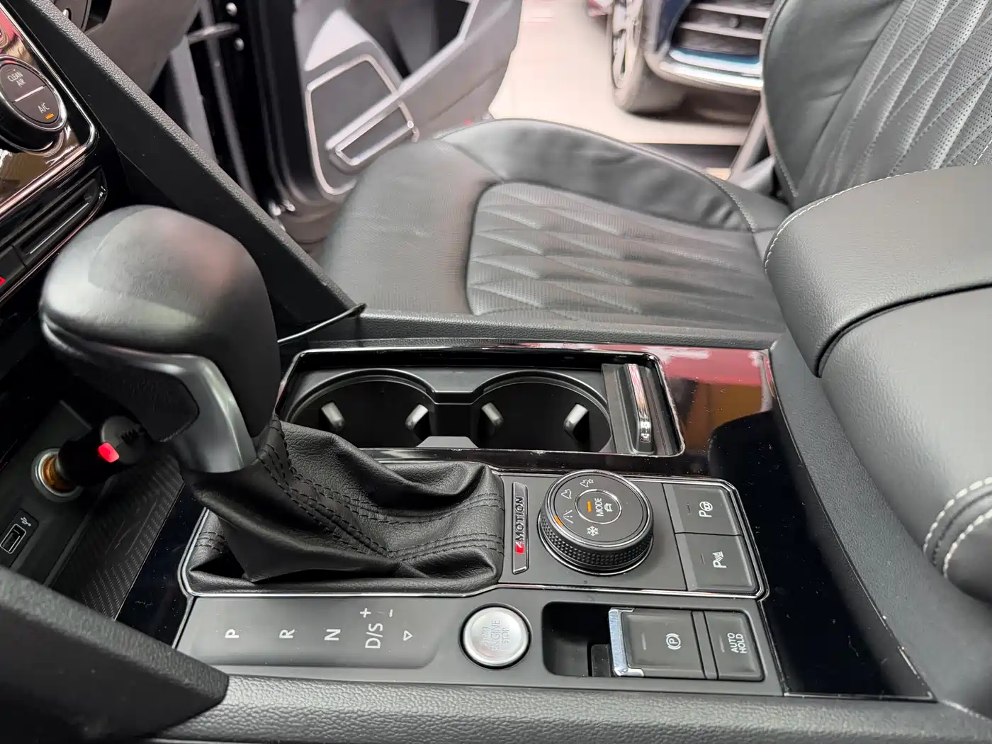 Volkswagen Teramont 2019 380TSI 4WD Flagship Edition China VI фото 19