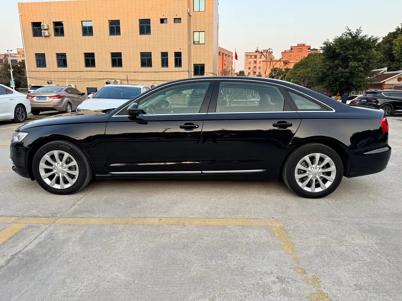 Audi A6L 2012 30 FSI Luxury фото 7