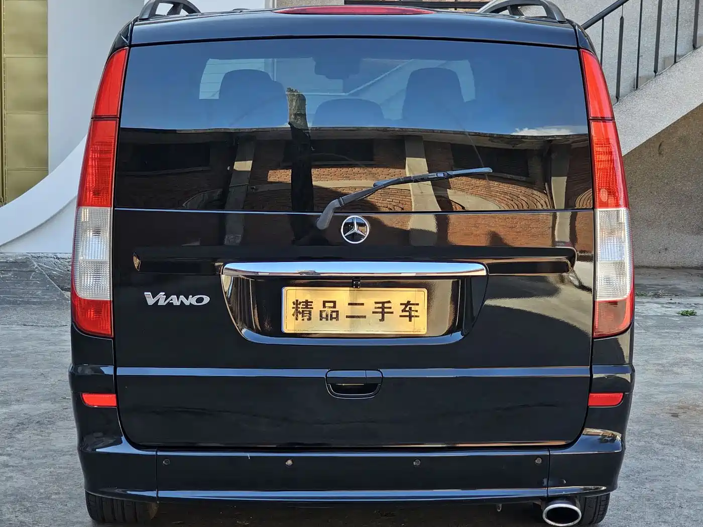 Mercedes-Benz Viano 2011 2.5L Limited Edition фото 8