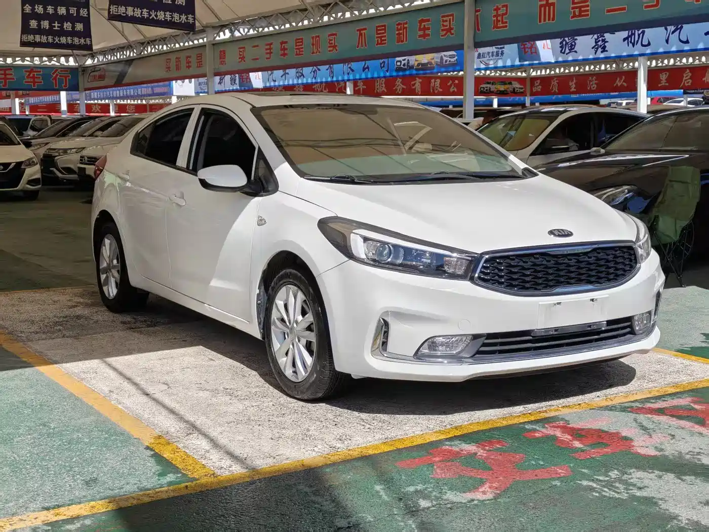 Kia K3 2017 1.6L Automatic 15th Anniversary Special GLS фото 3