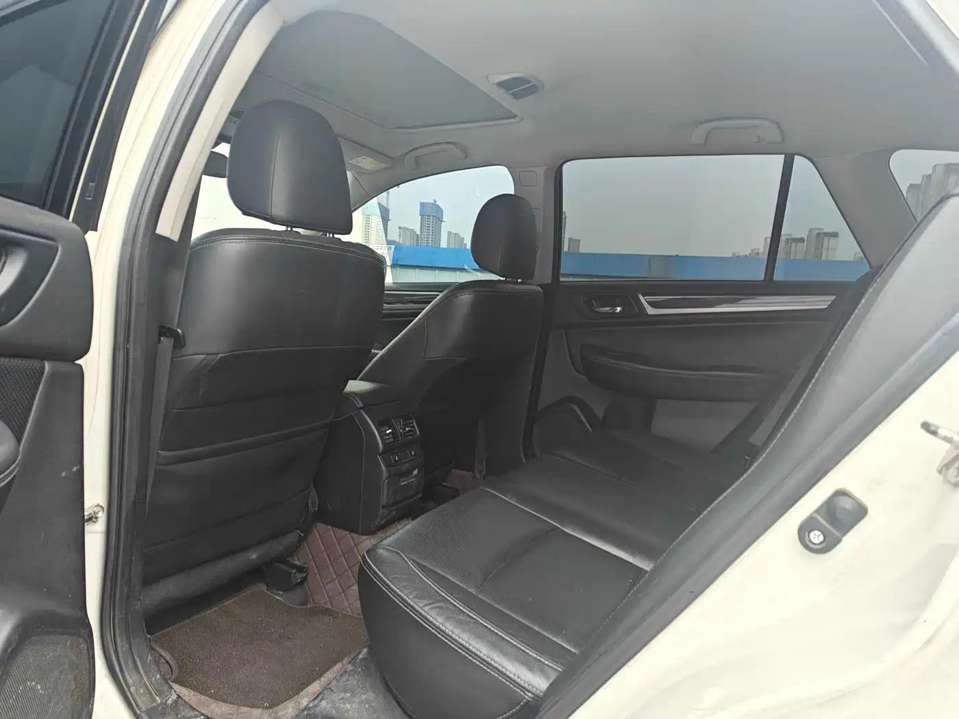 Subaru Outback 2015 2.5i Sport Navigation Edition фото 7