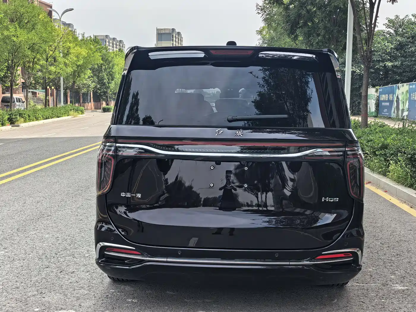 Hongqi HQ9 2023 2023 2.0T Smart Connect Flag Smooth Edition