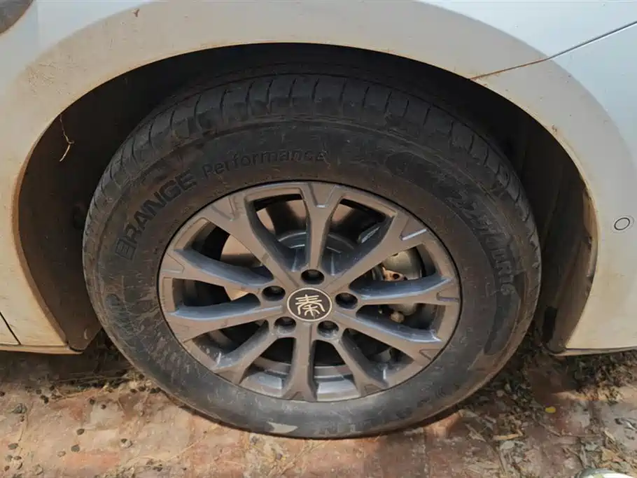 BYD Qin L 2025 DM-i Smart Drive Edition 80KM Leading фото 6