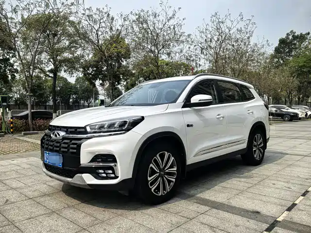 CHERY TIGGO 8