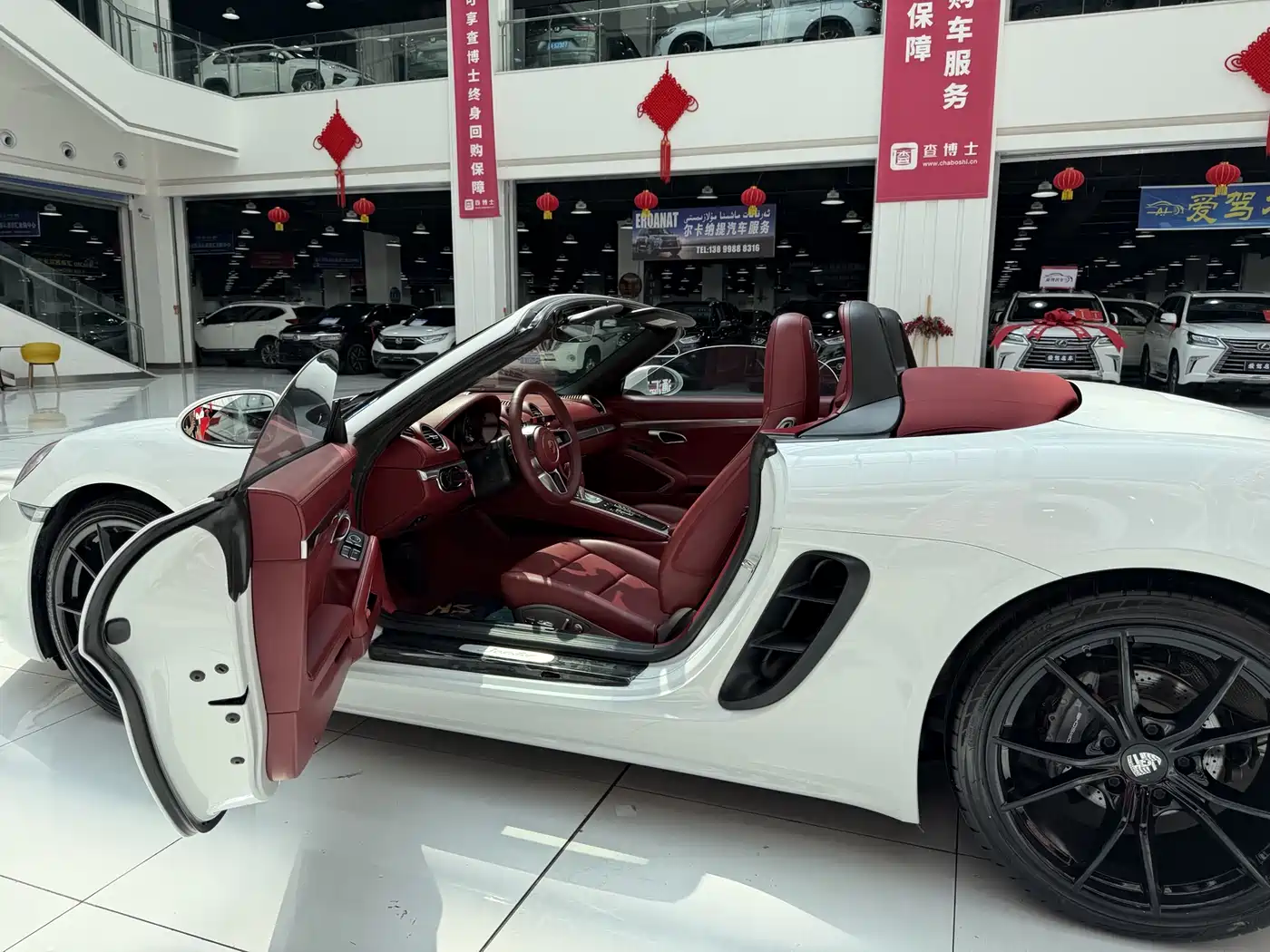 Porsche 718 2018 Boxster 2.0T фото 5