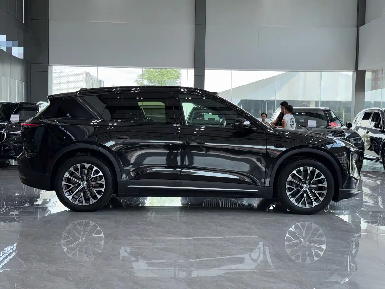 Фото 3 - NIO ES6