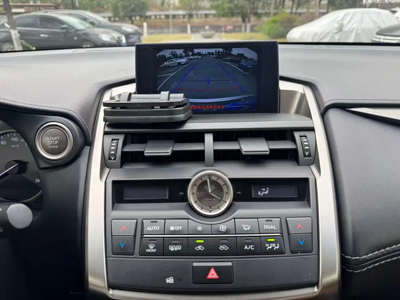 Lexus NX 2015 200t AWD F Sport фото 10