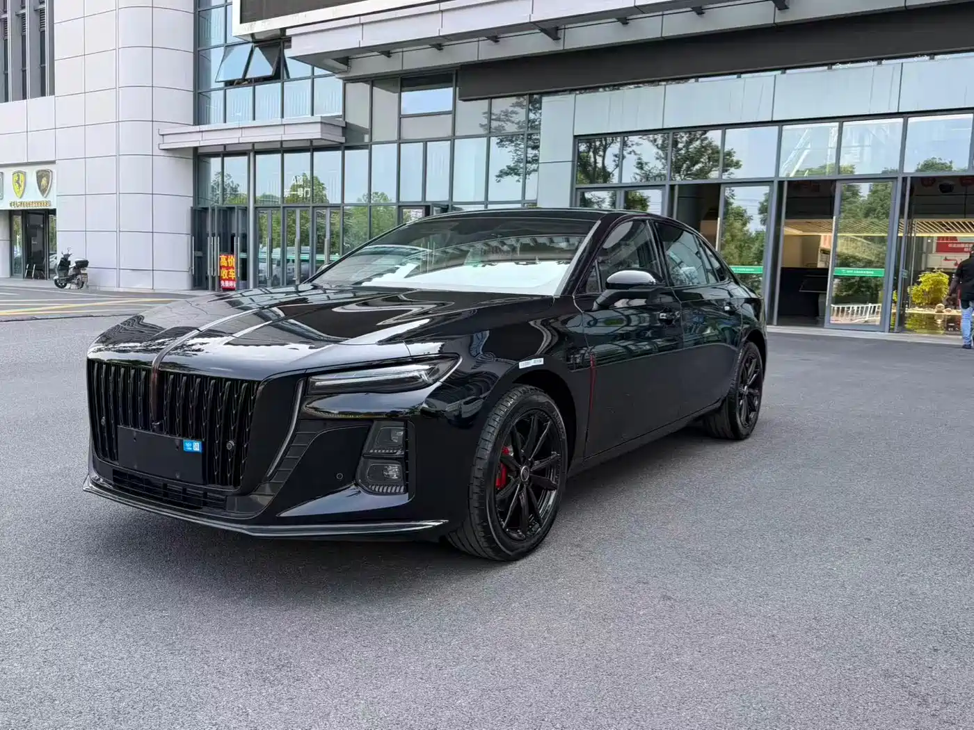  Hongqi Hongqi H5 2025 1.5T DCT Mystic Shadow 2 Million Edition