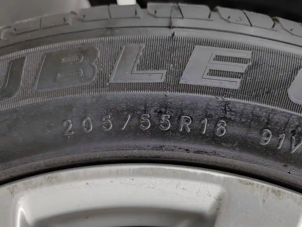 Mazda Mazda5 2013 2011 2.0L Automatic Comfort