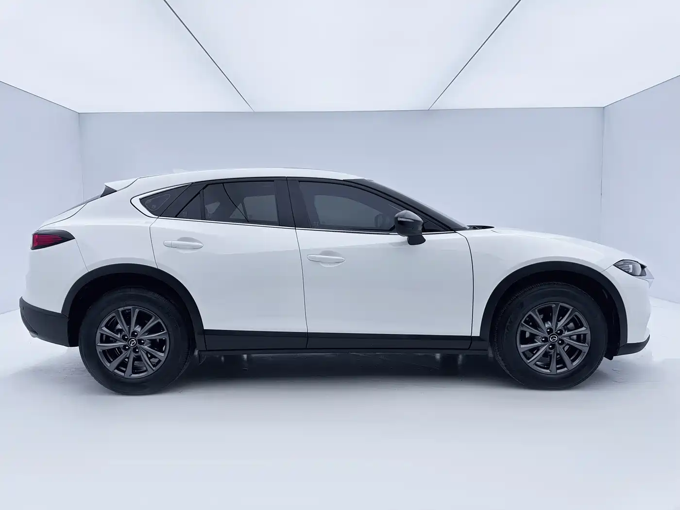Mazda CX-4 2023 2021 2.0L Auto FWD Skyactiv Vitality Edition
