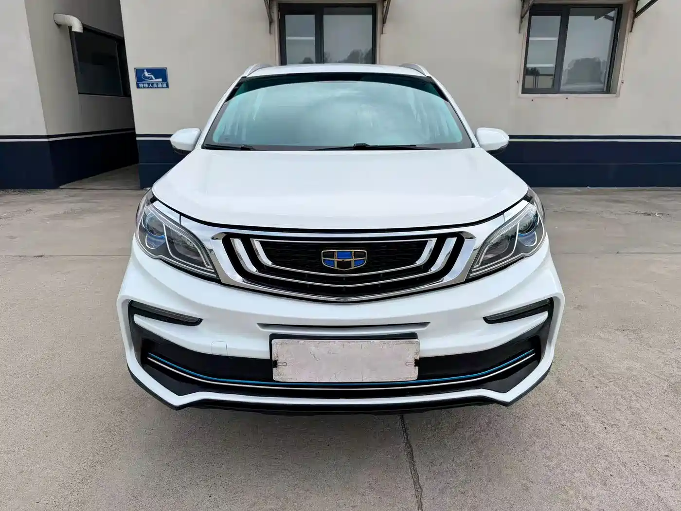 صورة 2 - Geely Vision X3
