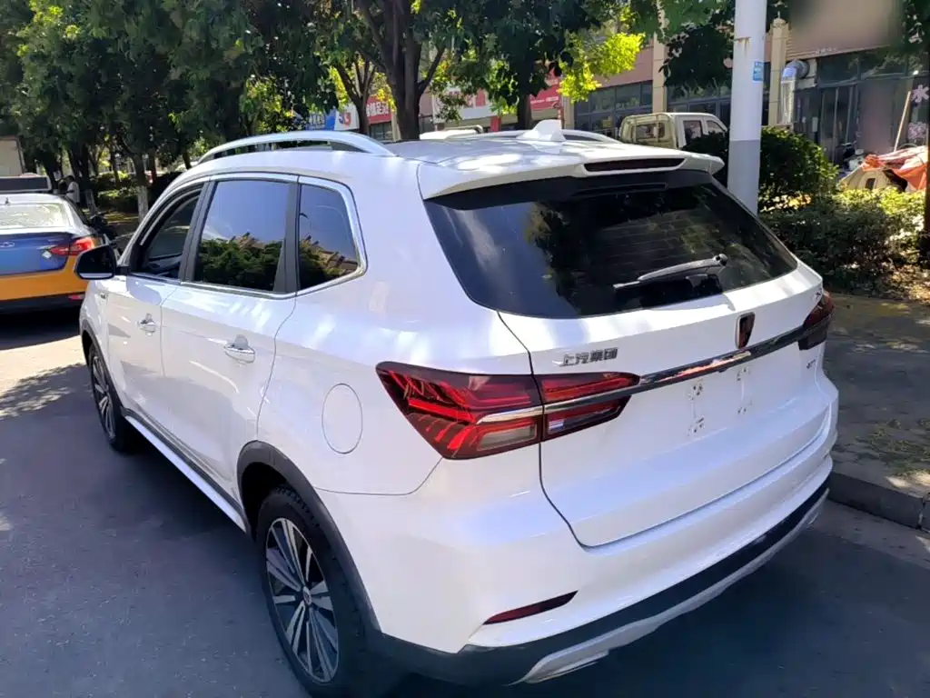 Фото 5 - Roewe RX5