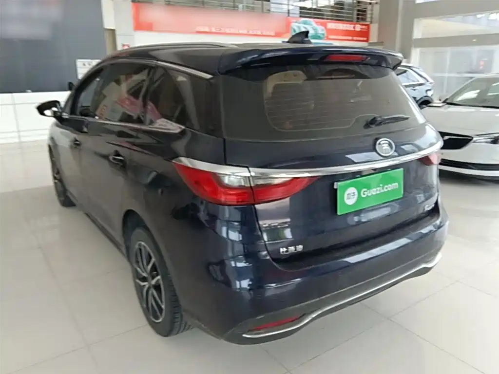 BYD Song MAX 2018 1.5T Auto Smart Connected Elite 6-Seater фото 5
