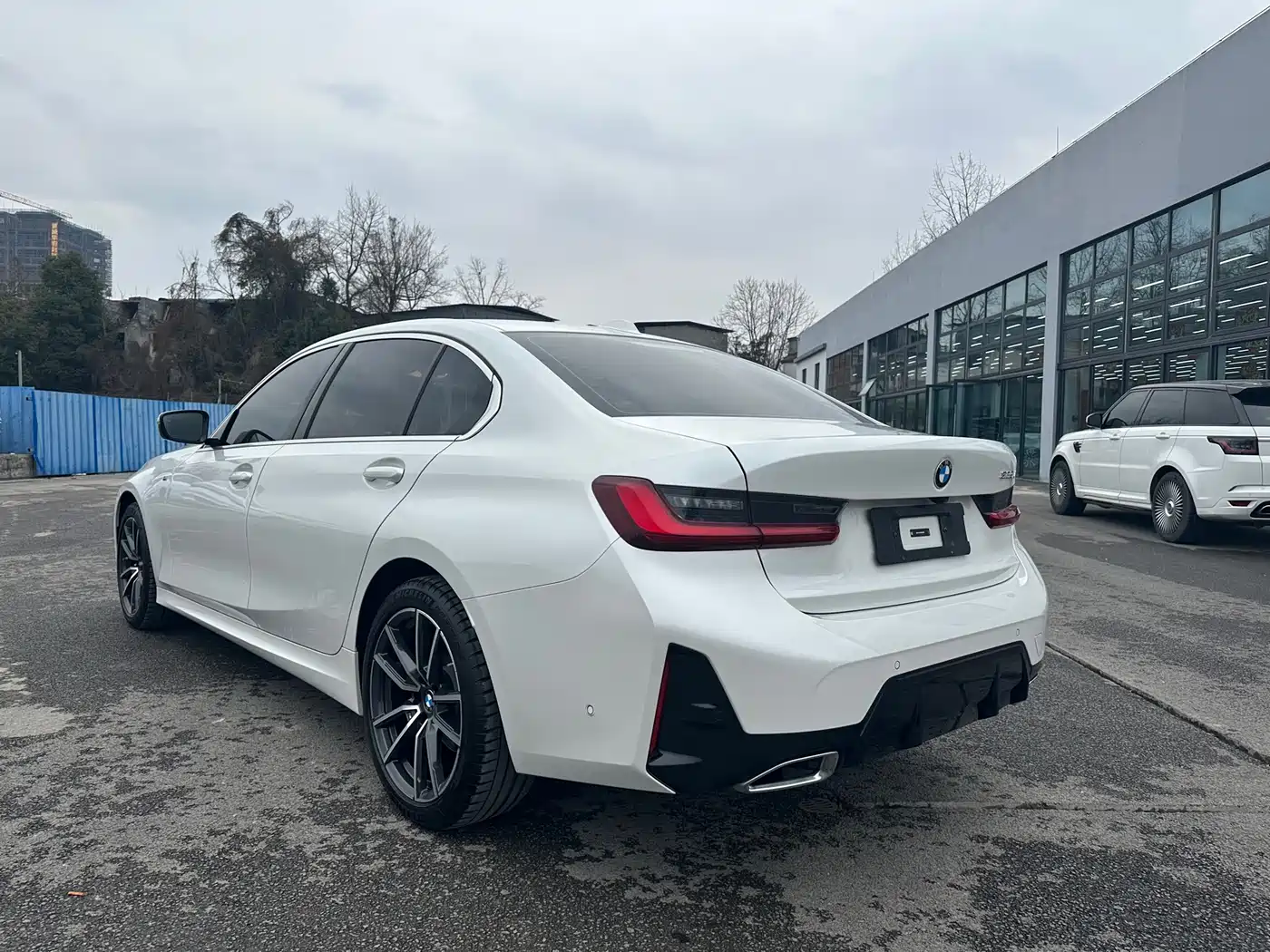 BMW 3-SERIES