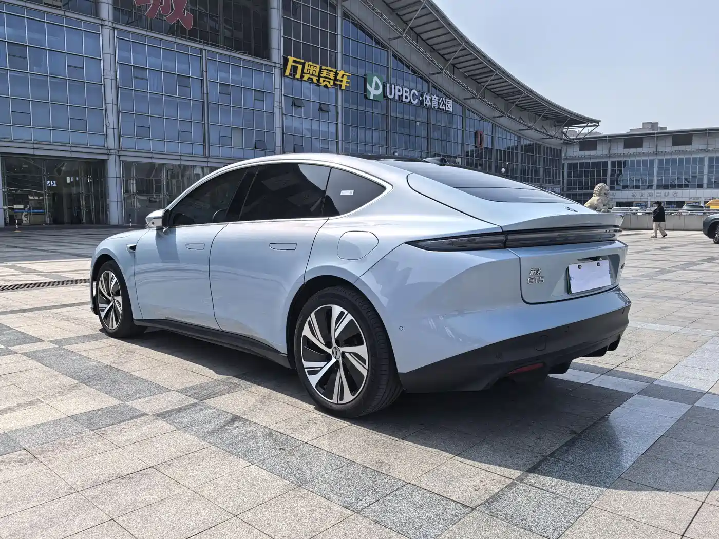 NIO NIO ET5