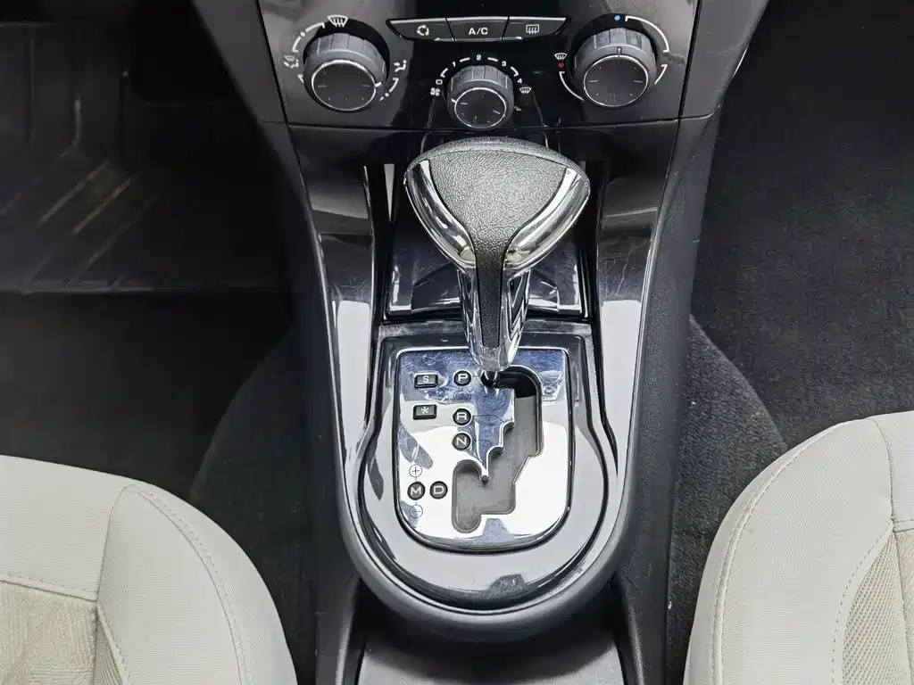 Citroën C-Quatre 2016 2016 Classic Sedan 1.6L Automatic Premium
