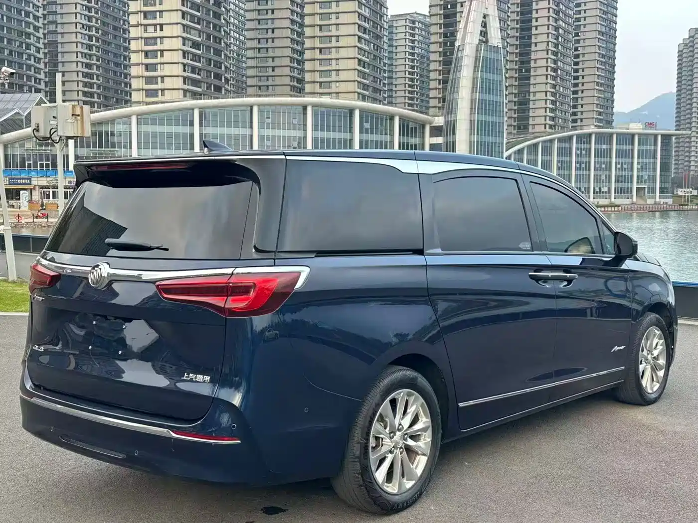 Фото 7 - Buick GL8