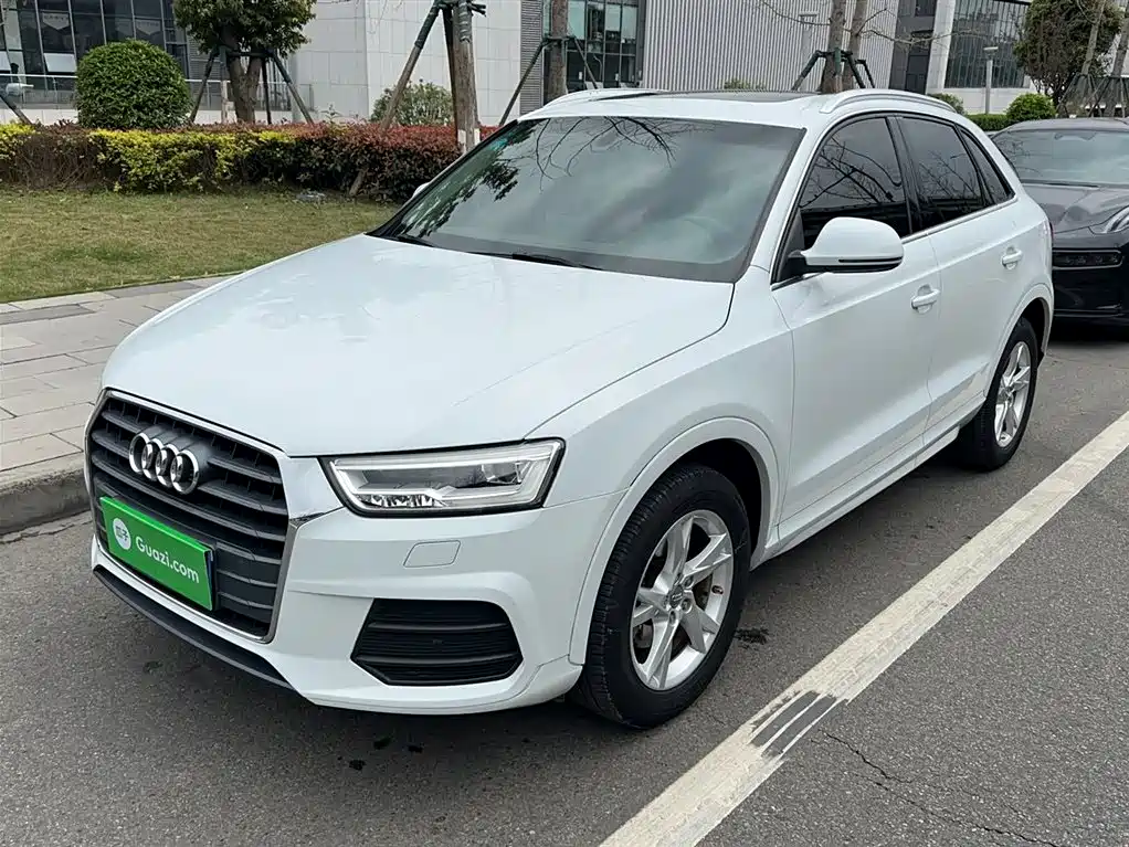 Audi Q3 2016 30 TFSI Fashion