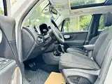 صورة 14 - Jeep Renegade