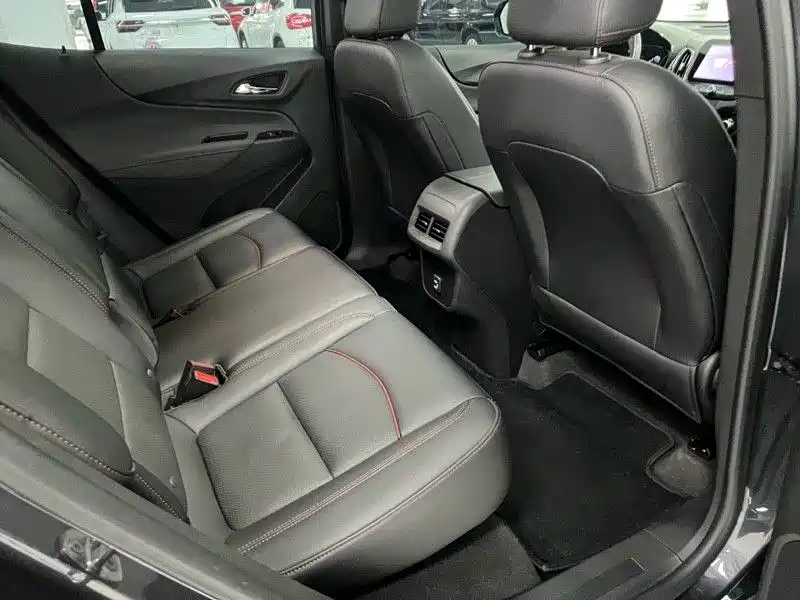 Chevrolet Equinox 2021 550T RS Smart Tuojie Edition фото 5