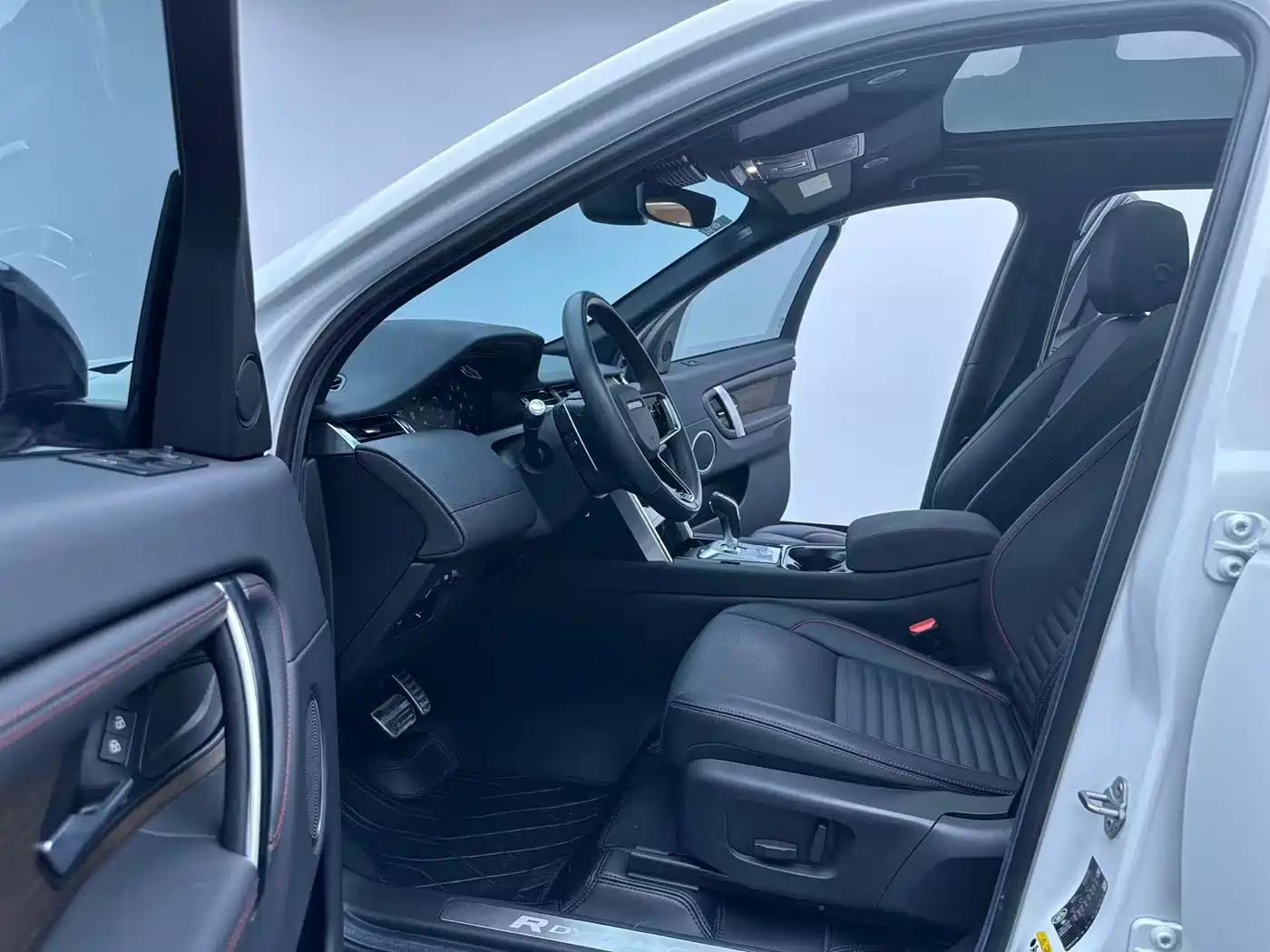 Land Rover Discovery Sport 2022 Model Facelift 249PS R-Dynamic S Performance Edition 5-seater фото 10