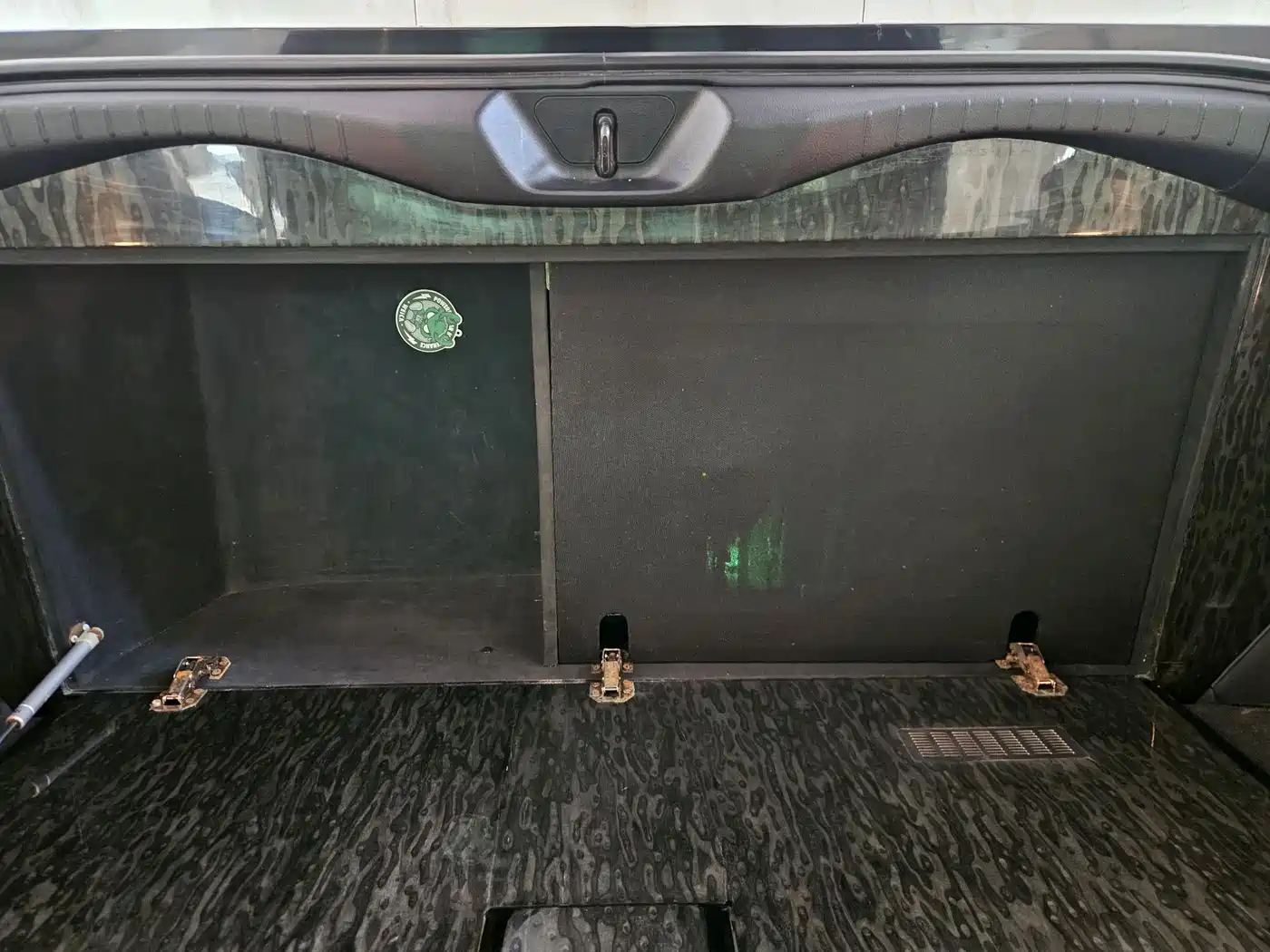 Toyota Alphard 2019 Hybrid 2.5L Premium Edition фото 21