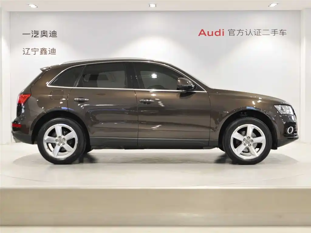 Audi Q5 2016 40 TFSI Technology Model фото 3
