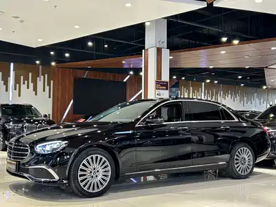 Mercedes-Benz E