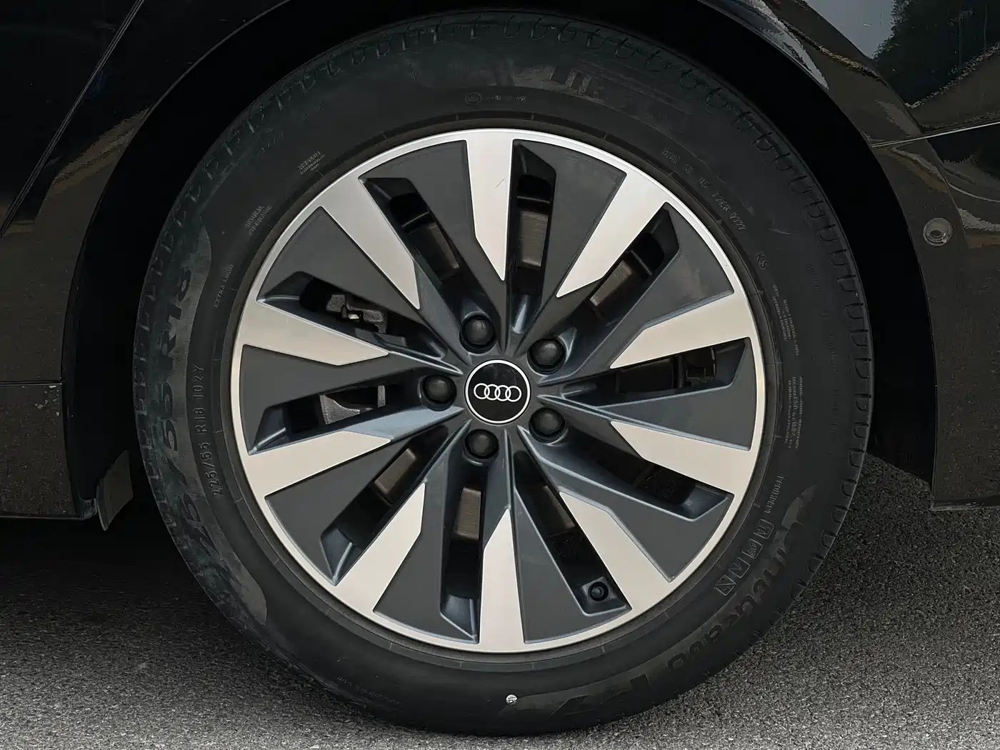 Audi A6L 2023 45 TFSI Premium Selection Dynamic фото 10