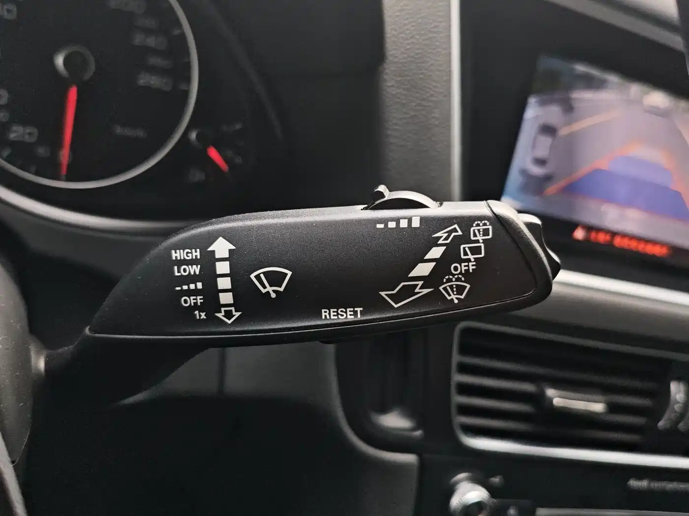 Audi Q5 2017 40 TFSI Technology фото 14