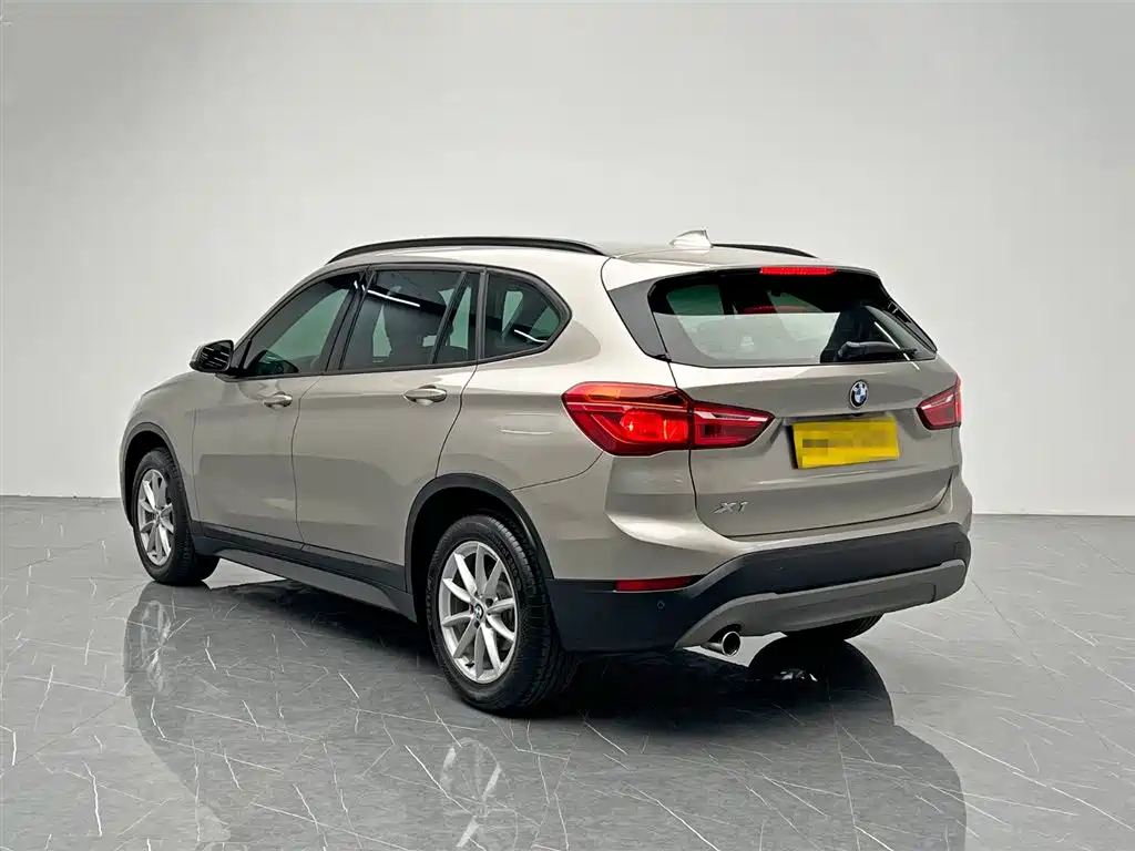 BMW X1 2019 sDrive18Li Fashion Model фото 4