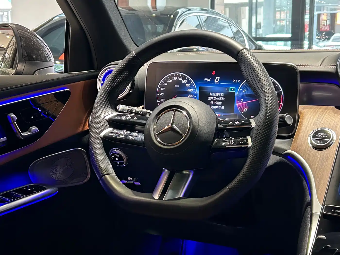 Mercedes-Benz GLC 2024 Facelift GLC 300 L 4MATIC Sport 5-seater фото 22